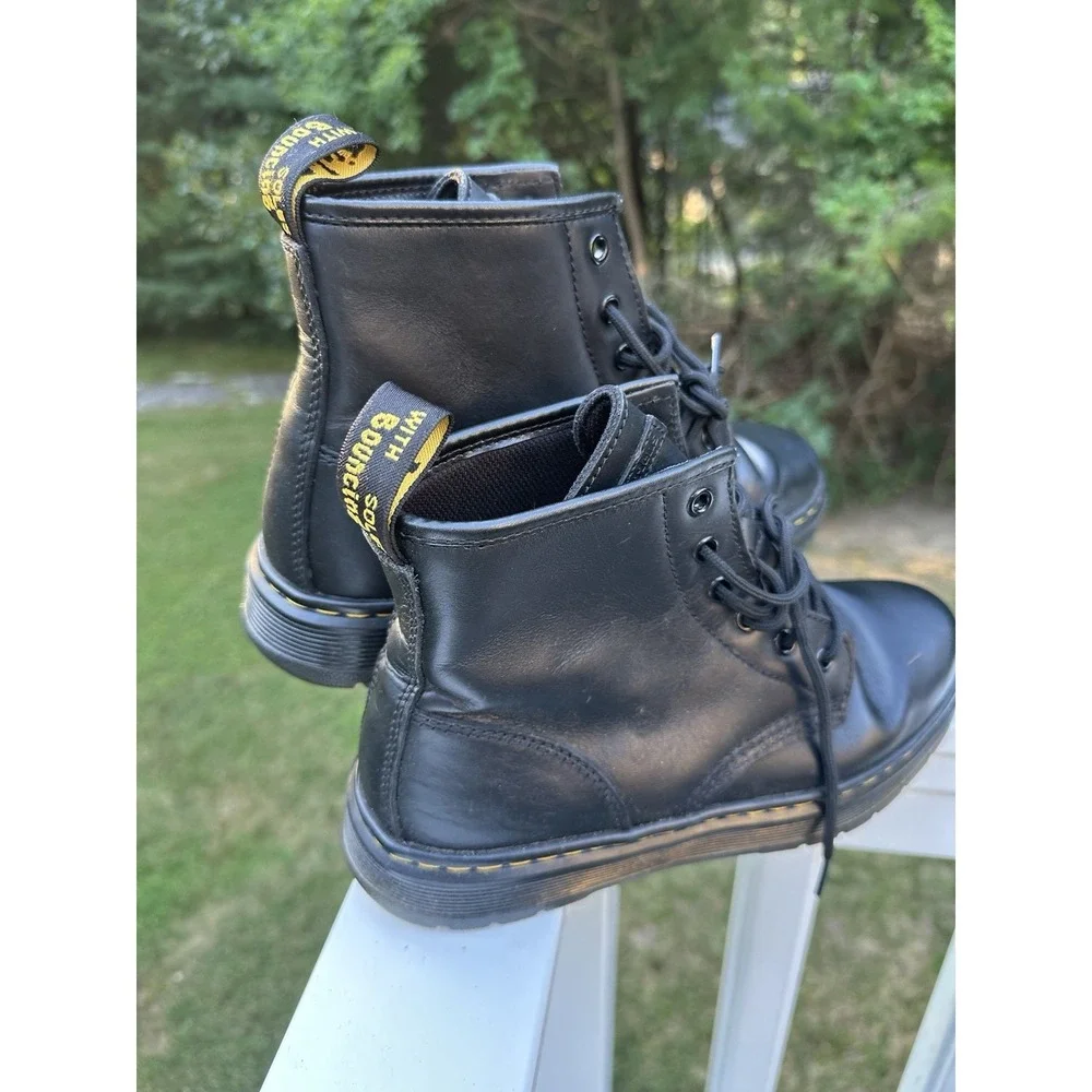 Dr Martens Air Walk Brookline Chukka Eye Boot Mens Size 9 Black Leather